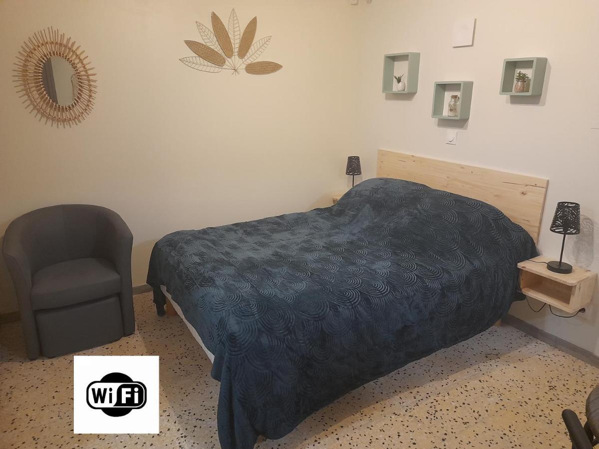 Les Melias T1 Appartamento Roujan Esterno foto